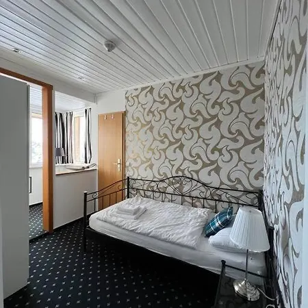 Ganze Cecilie Fuer Gruppenreisen Holiday home *